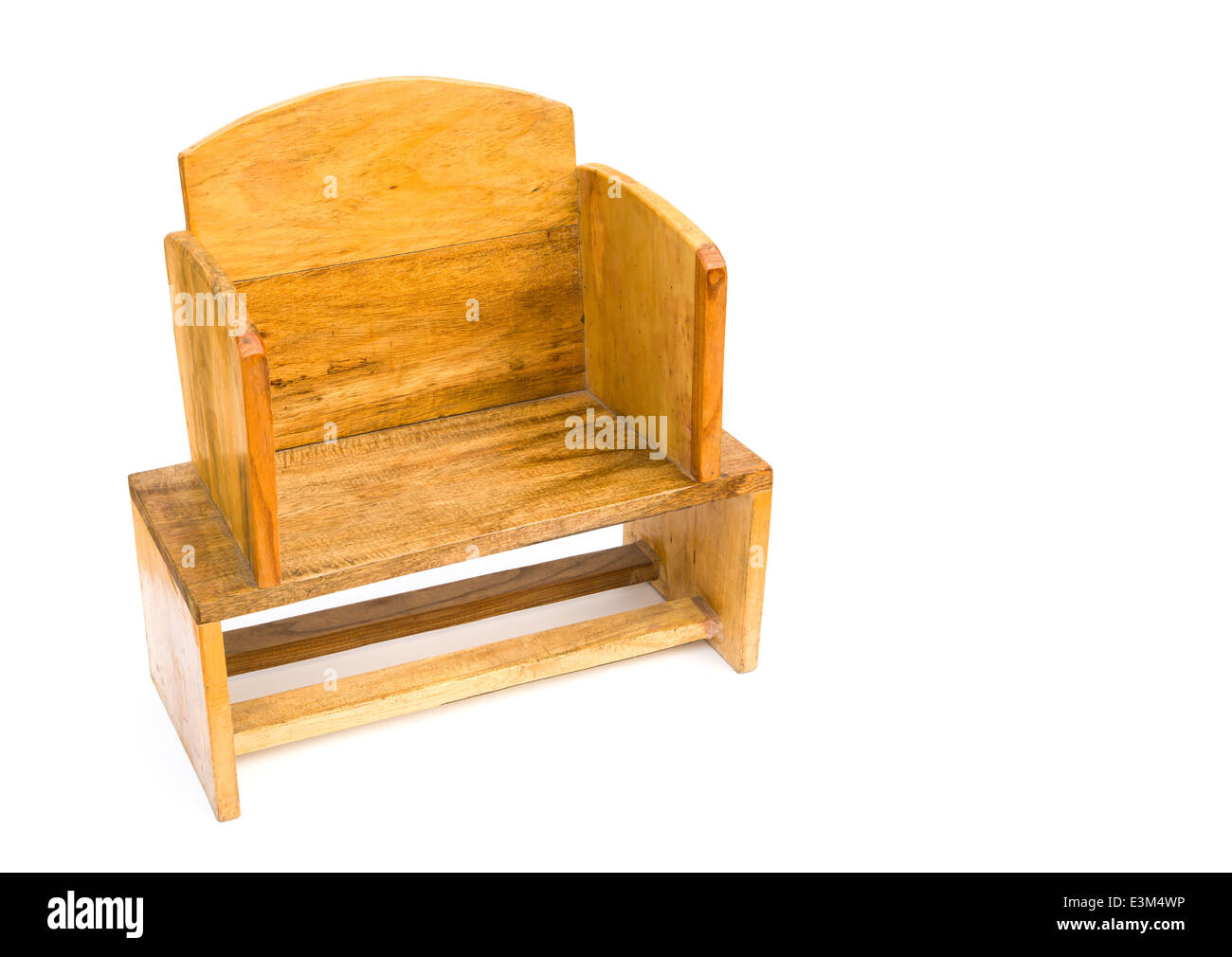 Sedia in legno per bambini in bianco con spazio di copia Foto Stock
