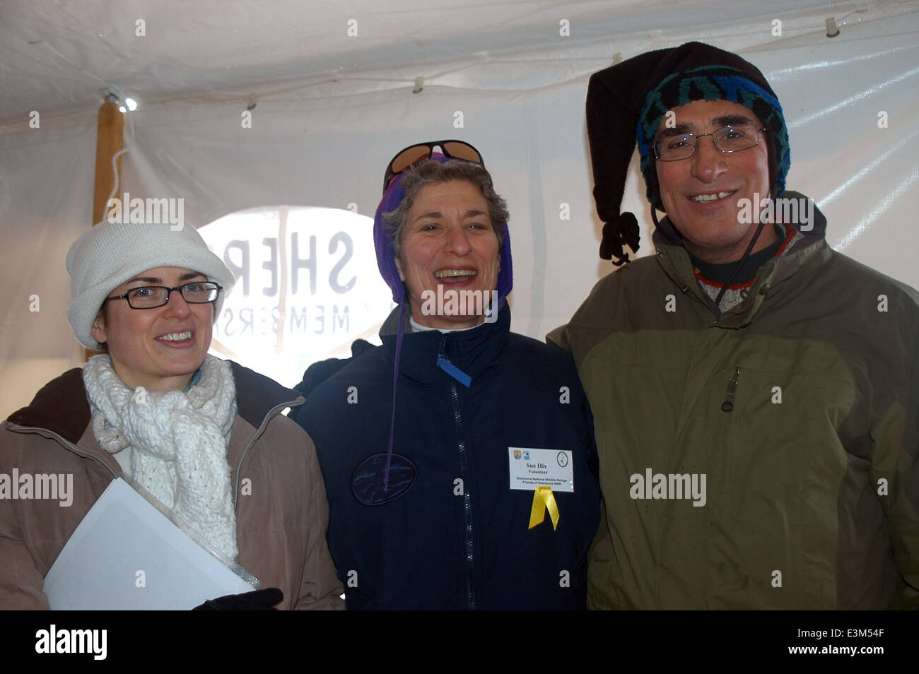 Stato direttore di outreach per il senatore klobuchar, Lesley kandaras, amici del presidente sherburne sue hix e midwest regional director tom melius celebrare winterfest 2011. Foto Stock