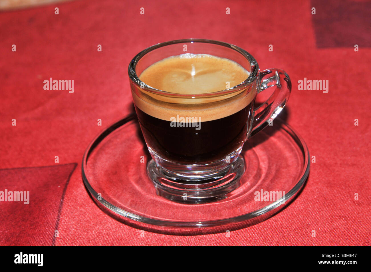 Una tazza di caffè espresso Foto Stock