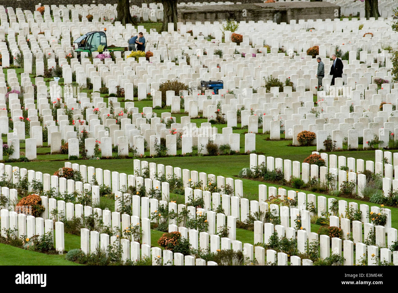 Tyne Cot WWI Cimitero ( 3587 sepolture), e Memorial (34949 nomi del mancante) a Passchendaele,vicino a Ypres,lebbroso,Belgio. Foto Stock