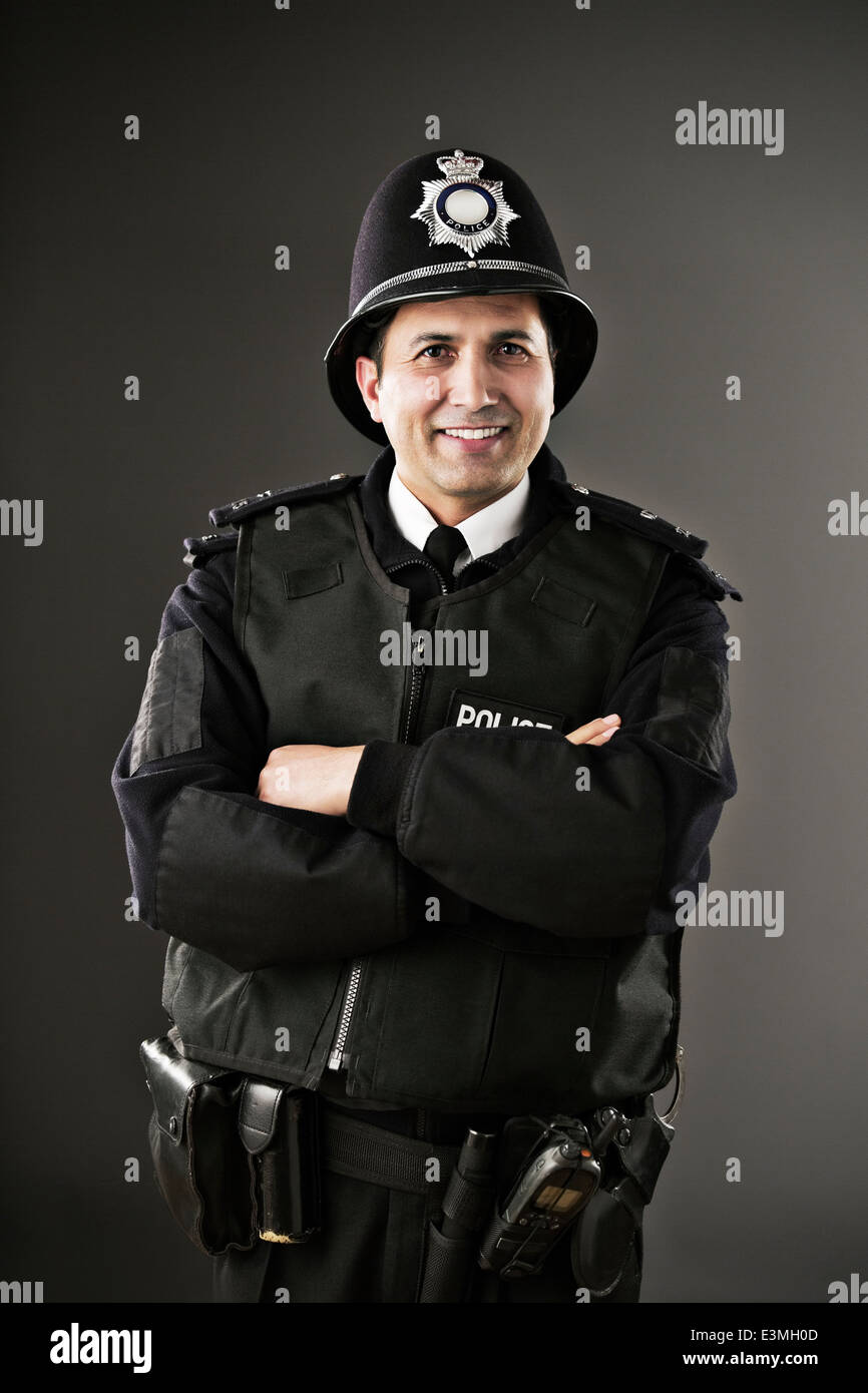 Ritratto di poliziotto fiducioso Foto Stock