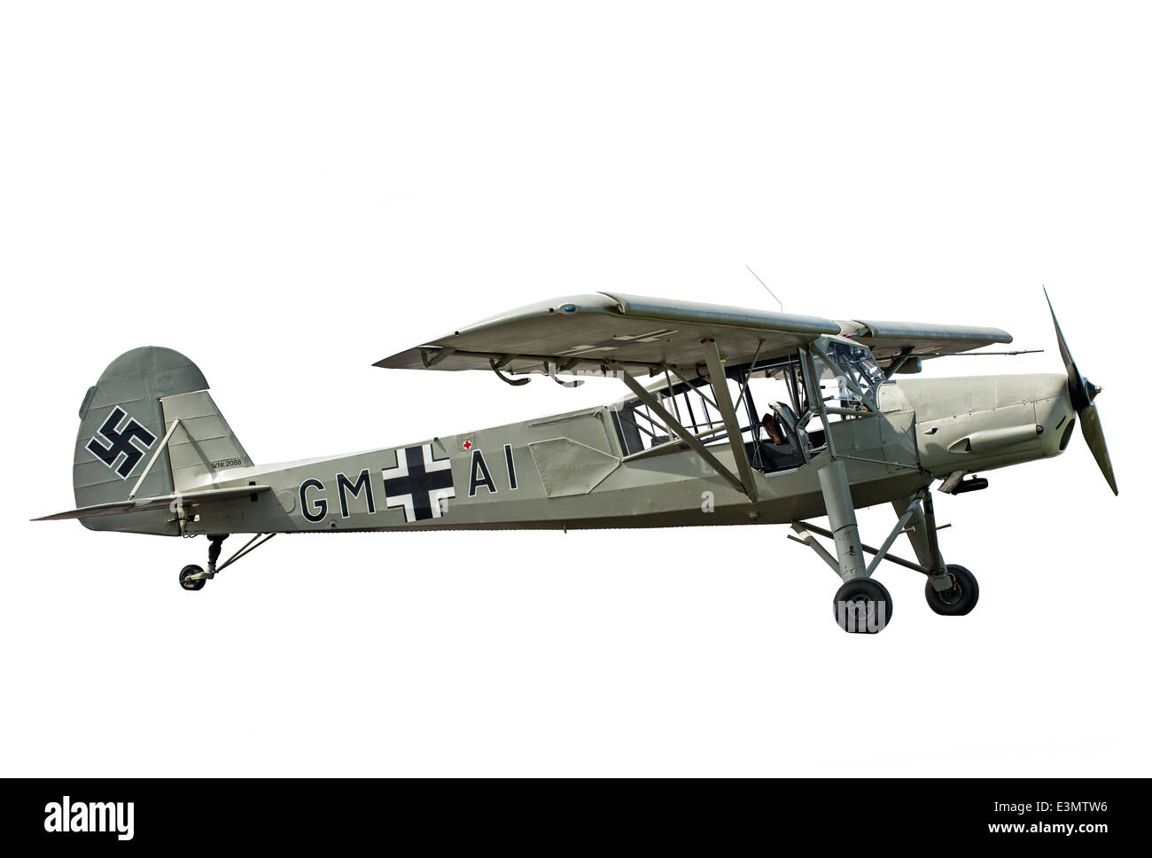 Un taglio al di fuori dell'iconico tedesco nazista Fieseler Fi 156 Storch aerei di ricognizione ampiamente utilizzata durante il WW2 mediante forze dell Asse Foto Stock