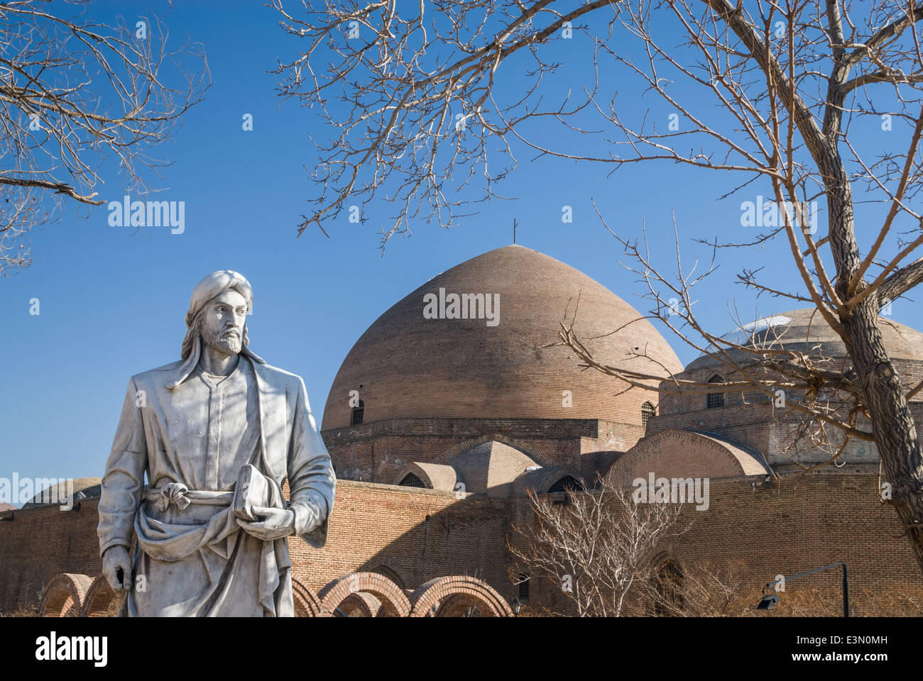 Statua di un poeta, Tabriz, Iran Foto Stock