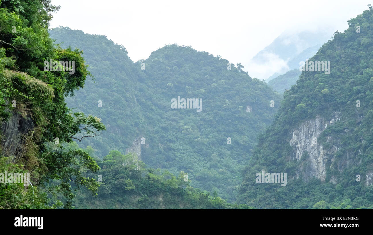 Tropical mountainscape Taroko nel Parco Nazionale di Taiwan. Foto Stock