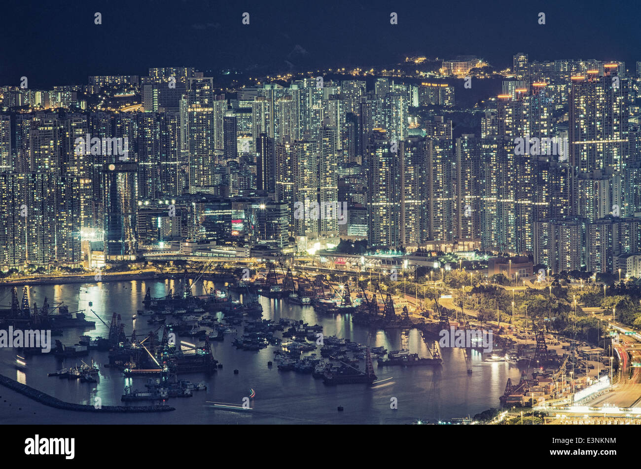 Hong Kong alloggiamenti di notte, con alta densità di popolazione. Foto Stock