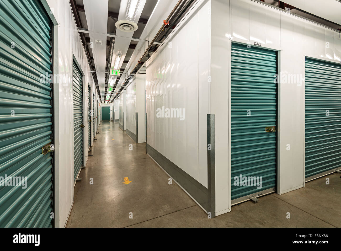 Pulito e moderno self storage units. Foto Stock