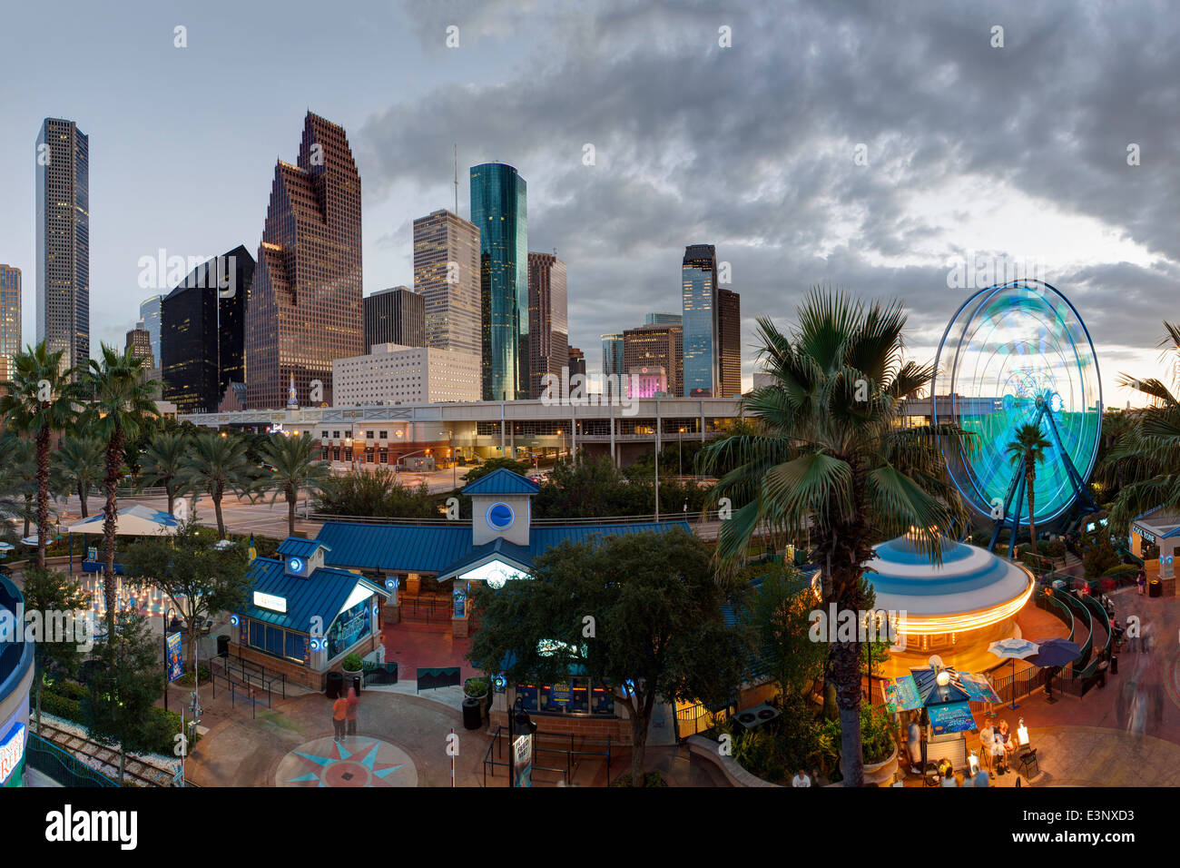 Lo skyline della citta', Houston, Texas, Stati Uniti d'America Foto Stock