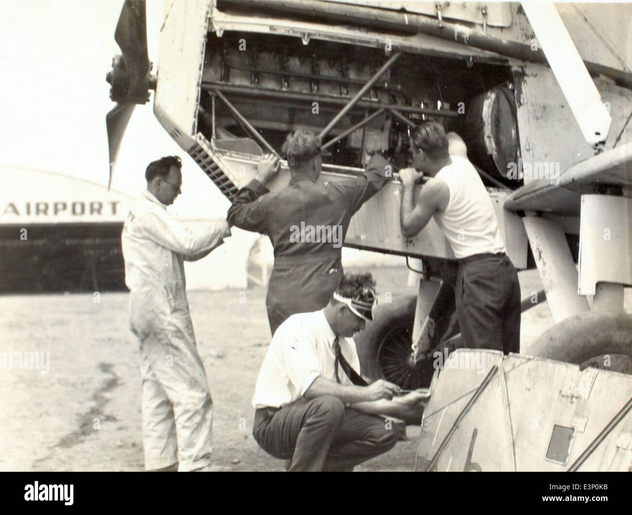 Il Curtiss Carrier Pigeon, in particolare il Carrier Pigeon i, faceva parte della prima era dell'aviazione. Alimentato da un motore Liberty L-12, fu utilizzato per scopi militari durante l'età dell'oro dell'aviazione, mostrando i primi progetti di aerei e innovazioni. Foto Stock