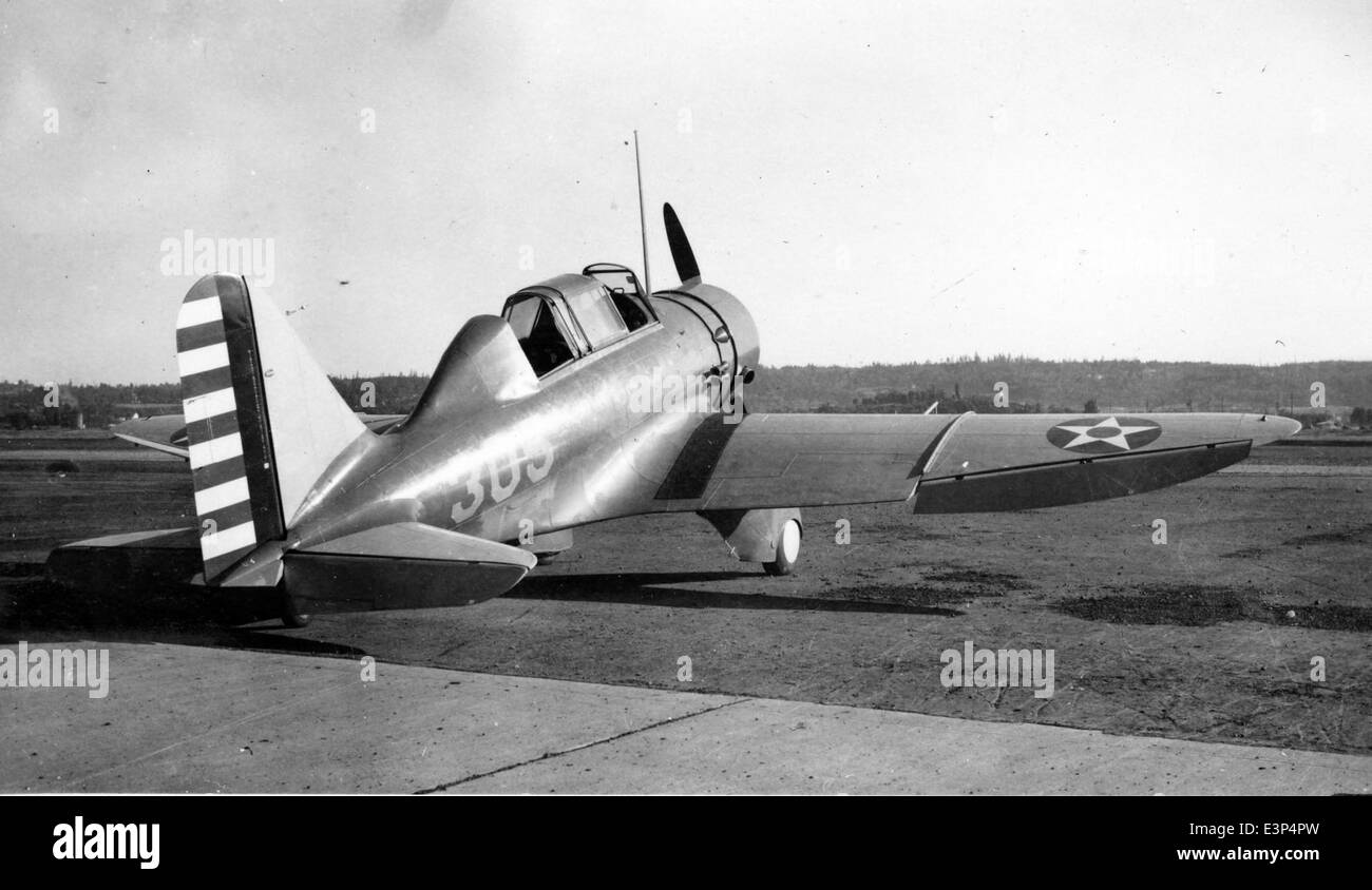 Il Seversky BT-8, equipaggiato con il motore Pratt & Whitney R-985 Wasp Junior, era un aereo da addestramento militare utilizzato dalle forze aeree dell'esercito degli Stati Uniti alla fine degli anni '1930 Conosciuto per le sue solide prestazioni, è stato un allenatore chiave durante la seconda guerra mondiale Foto Stock