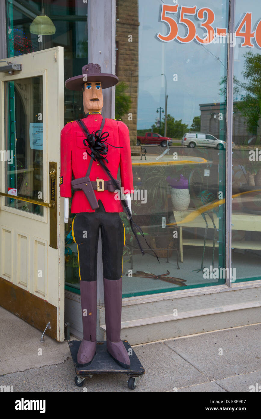 Storefront Mountie. Fort Macleod, Alberta, Canada Foto Stock