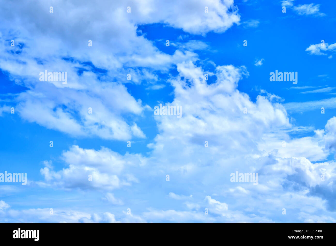 Il cloud in cielo blu Foto Stock