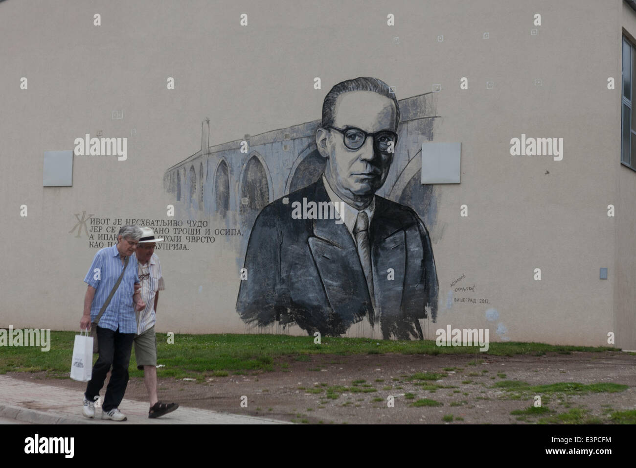 La Bosnia e Erzegovina / Visegrad / Graffiti iugoslave di scrittore Ivo Andrić, vincitore del premio Nobel autore in Visegrad. © Jasmin Bruto / Anzenberger Foto Stock