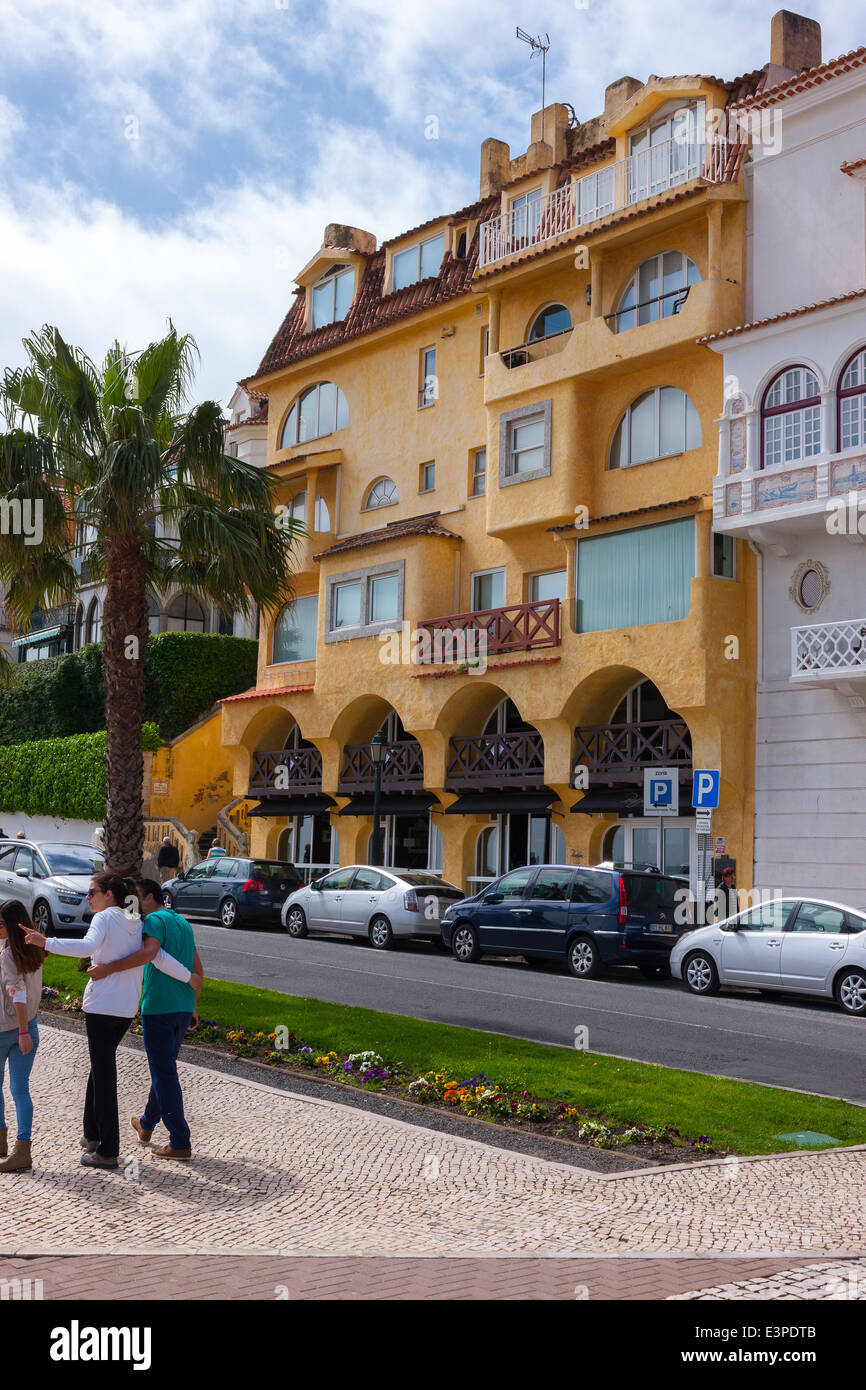 Cascais un bel vecchio villaggio di pescatori. A nord di Lisbona Portogallo. Foto Stock