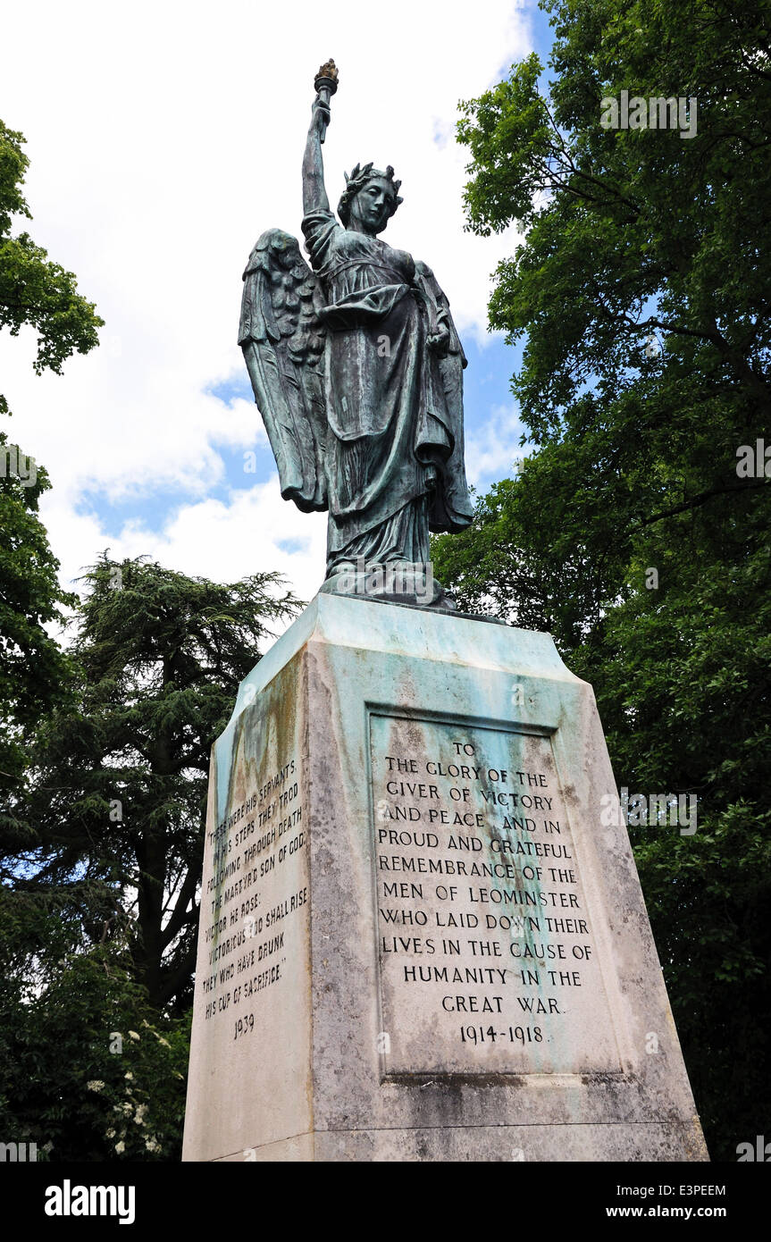 Winged statua della Vittoria dedicati alla Grande Guerra 1914-1918, Leominster, Herefordshire, Inghilterra, Regno Unito, Europa occidentale. Foto Stock