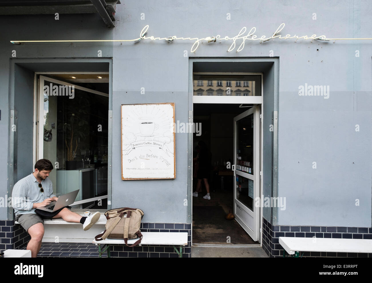 Popolare caffè gourmet Bonanza eroi di caffè cafe in Prenzlauer Berg Berlin Germania Foto Stock