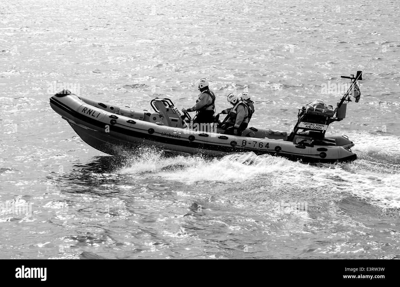 Costiera scialuppa di salvataggio gonfiabili Lancio di salvataggio Whitstable Foto Stock