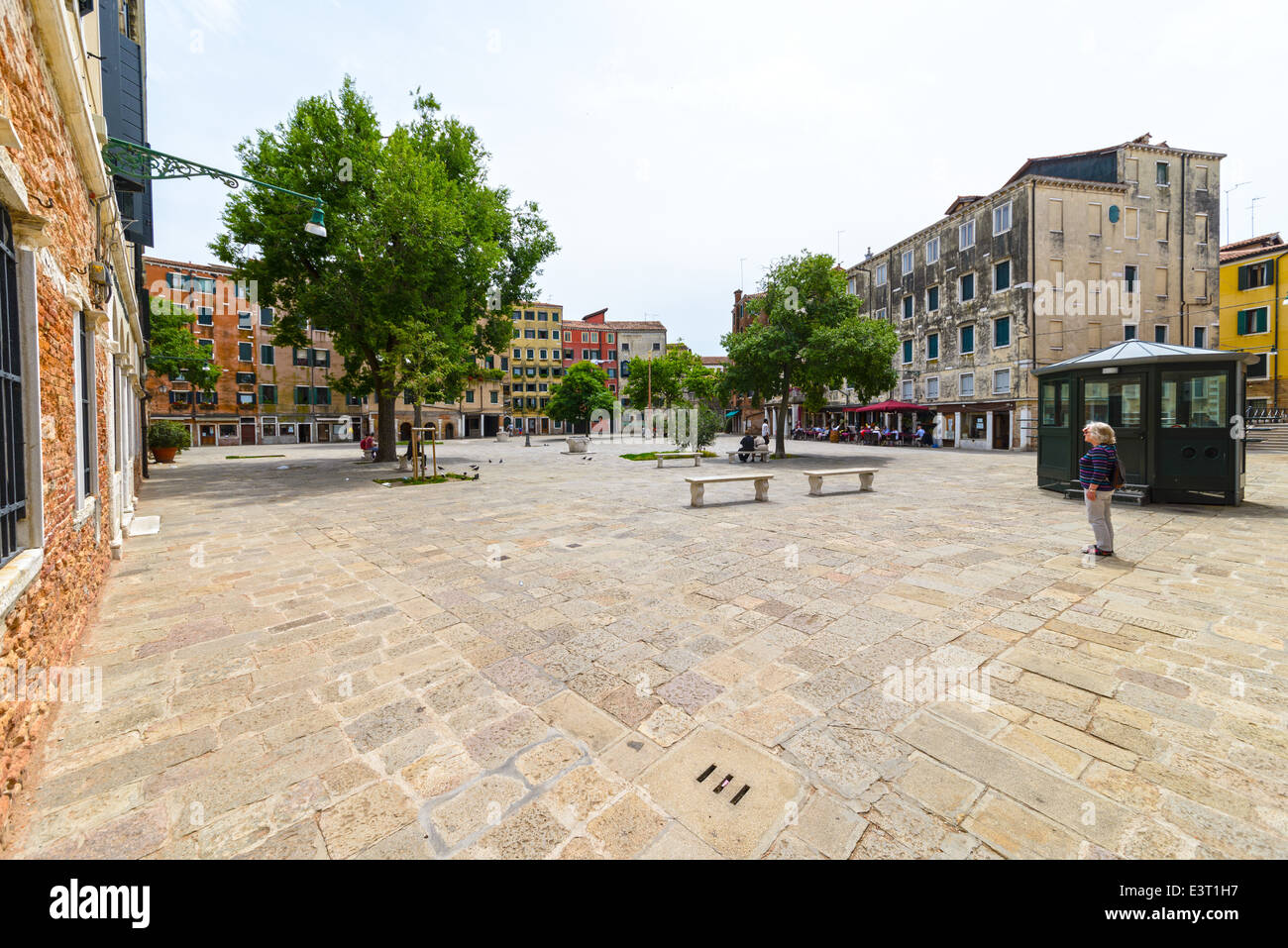 La piazza principale del Ghetto Ebraico di Venezia, Italia Foto Stock