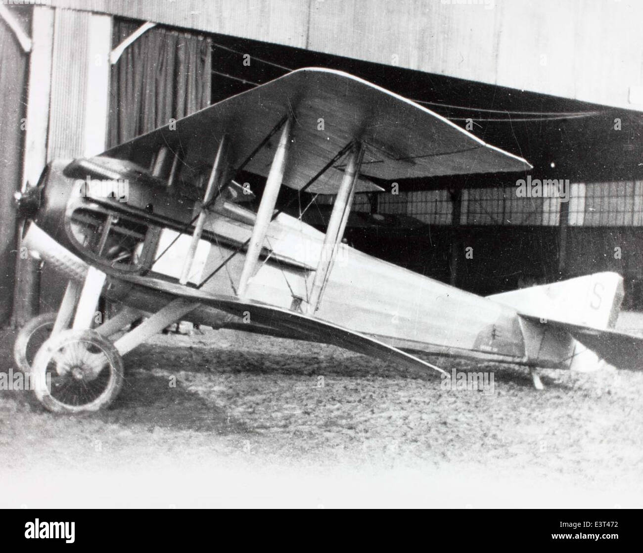 Lo SPAD VII era un caccia francese della prima guerra mondiale, noto per il suo design robusto e il potente motore. Giocò un ruolo cruciale nel raggiungimento della superiorità aerea per gli Alleati durante la guerra, contribuendo alla vittoria in diverse battaglie chiave. Foto Stock