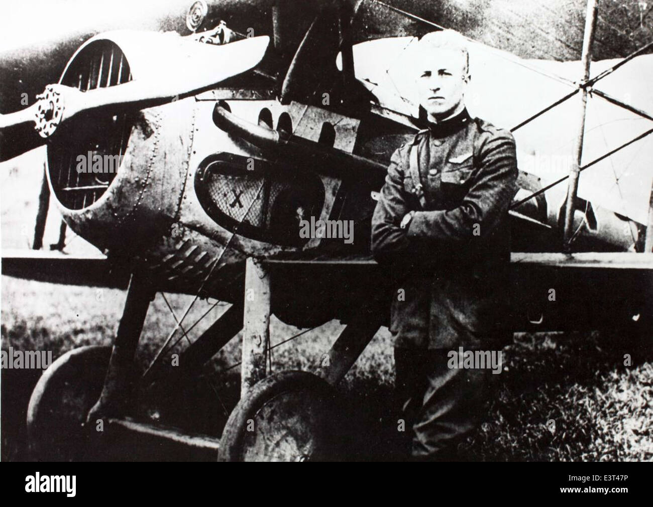 Lo SPAD VII era un caccia biplano francese utilizzato durante la prima guerra mondiale. Equipaggiato con un motore Hispano-Suiza da 150 hp, era rinomato per la sua velocità, durata e manovrabilità. L'aereo giocò un ruolo significativo nella guerra, specialmente nelle mani di piloti francesi esperti. Foto Stock