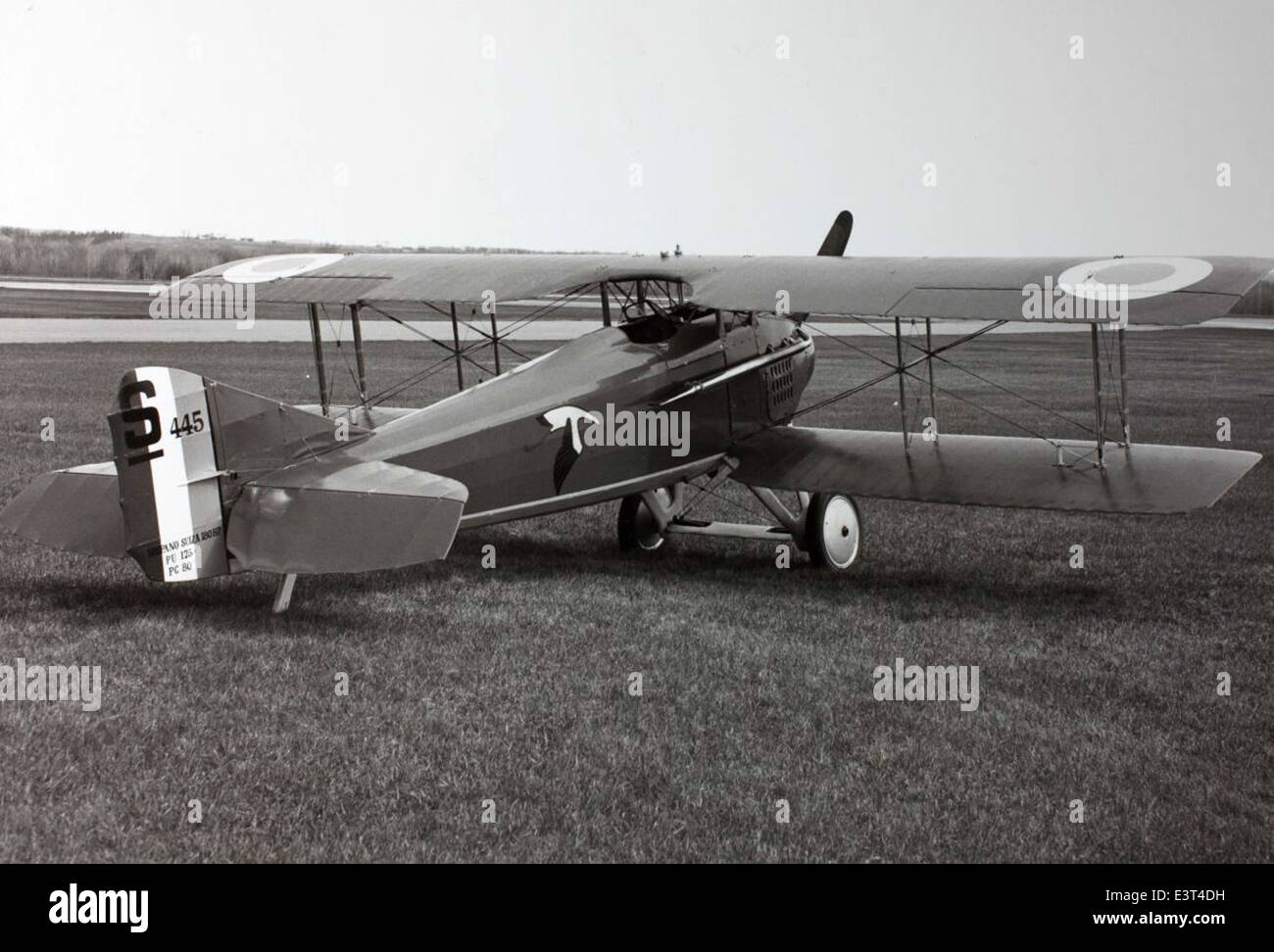 Lo SPAD VII era un caccia biplano francese utilizzato durante la prima guerra mondiale. Noto per la sua durata e il potente motore, divenne uno dei caccia di maggior successo della guerra, con numerosi assi che lo volavano in combattimento. Foto Stock
