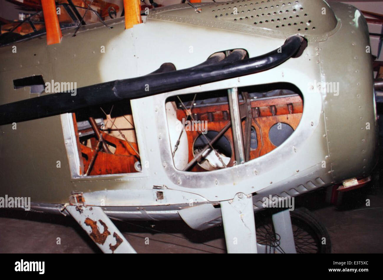 Foto dello SPAD VII, un aereo da caccia francese utilizzato durante la prima guerra mondiale, noto per la sua durata e il ruolo nel combattimento aereo durante il conflitto. Foto Stock