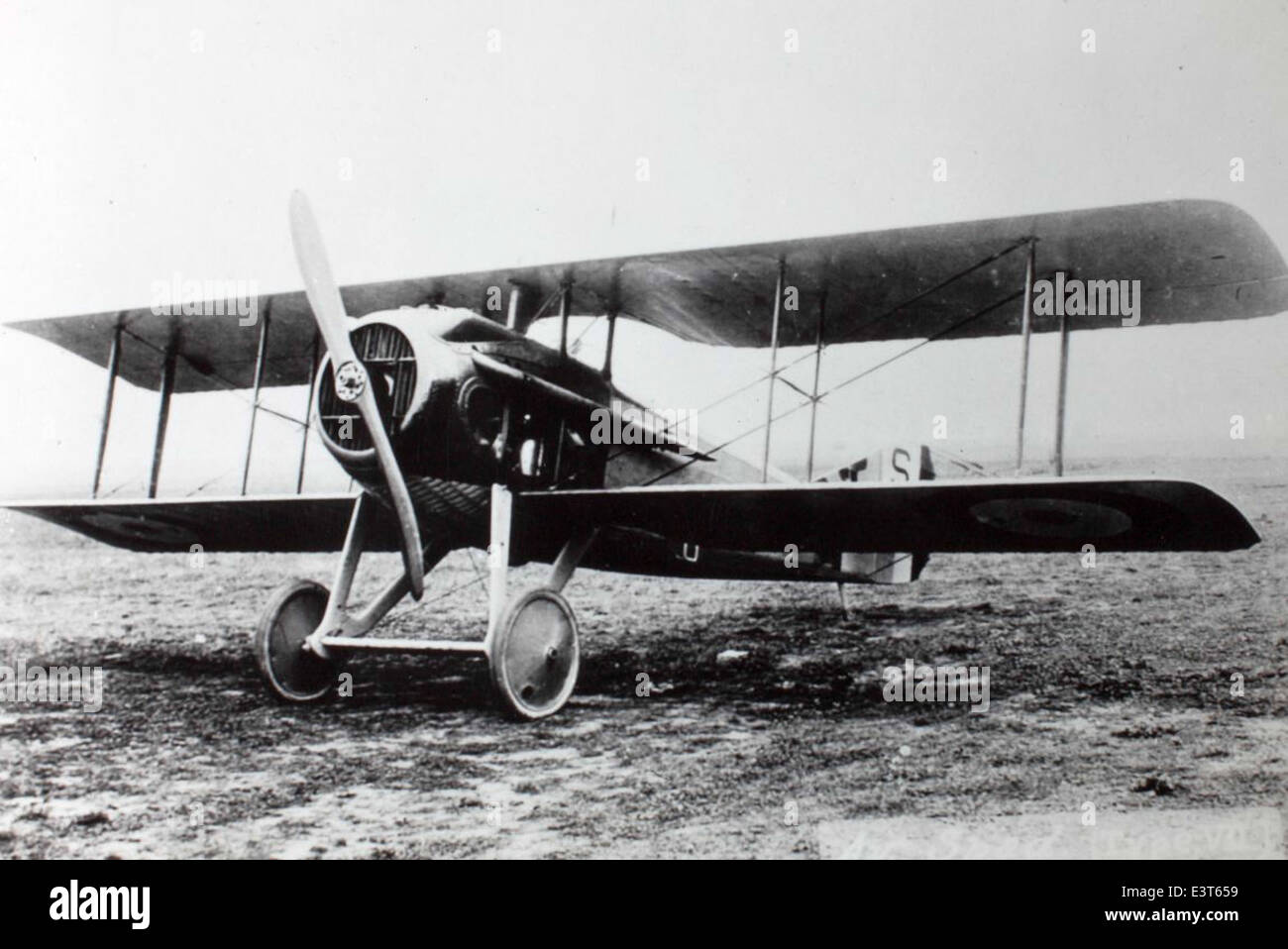 Lo SPAD VII era un caccia francese utilizzato durante la prima guerra mondiale. Era noto per il suo potente motore e la sua stabilità in combattimento, diventando uno dei caccia di maggior successo della guerra, in particolare con piloti francesi e americani. Foto Stock