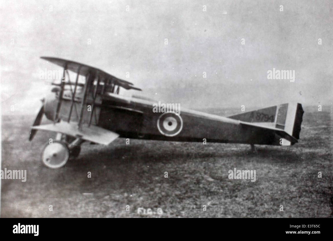 Lo SPAD VII era un caccia biplano francese utilizzato durante la prima guerra mondiale noto per la sua velocità e agilità, fu uno dei caccia di maggior successo della guerra, con un significativo contributo al combattimento aereo tra il 1916 e il 1918. Foto Stock