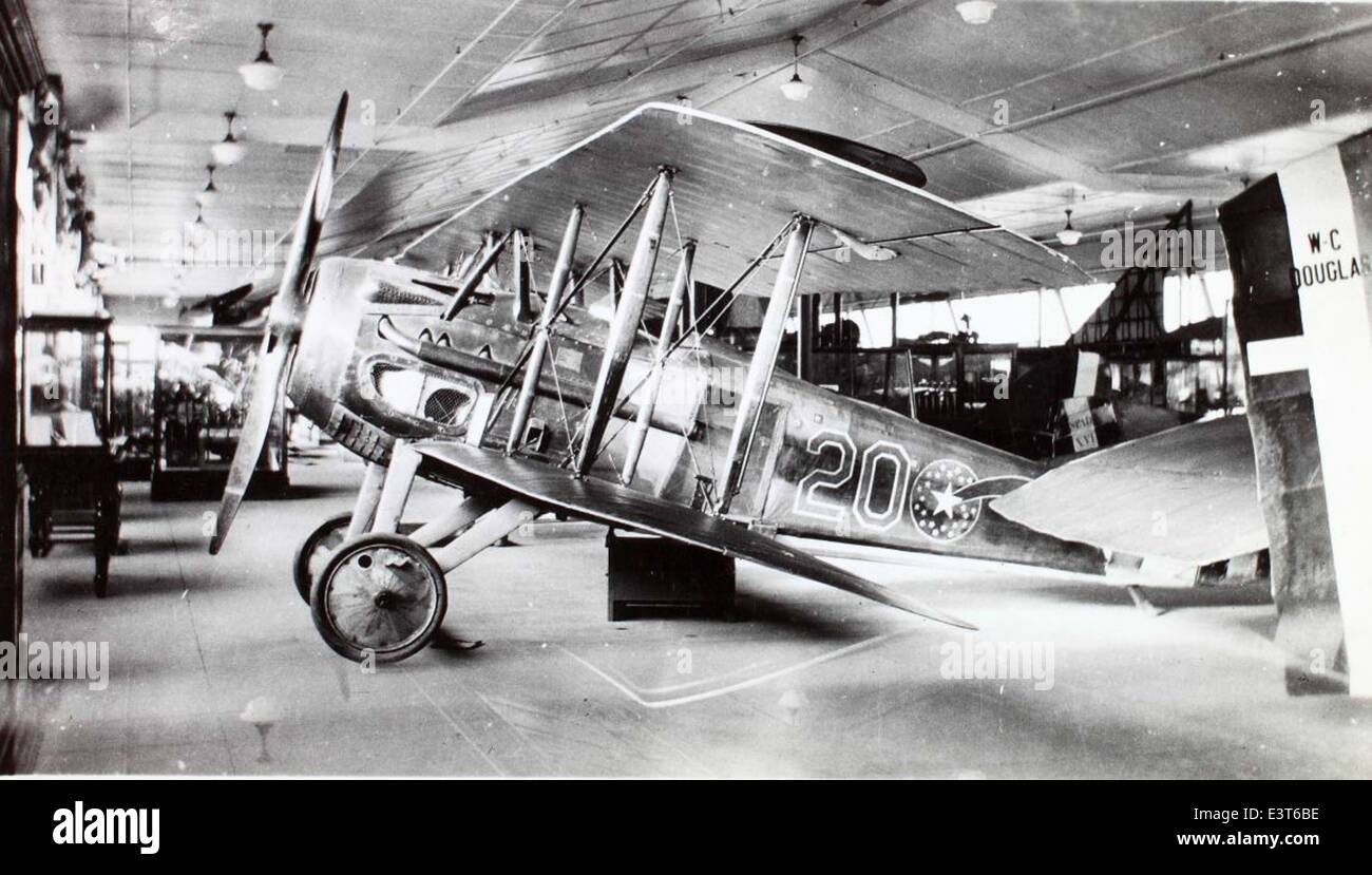 Lo SPAD XIII (S.12) era un caccia biplano francese utilizzato durante la prima guerra mondiale. Noto per la sua durata e velocità, divenne uno dei caccia di maggior successo della guerra. Foto Stock
