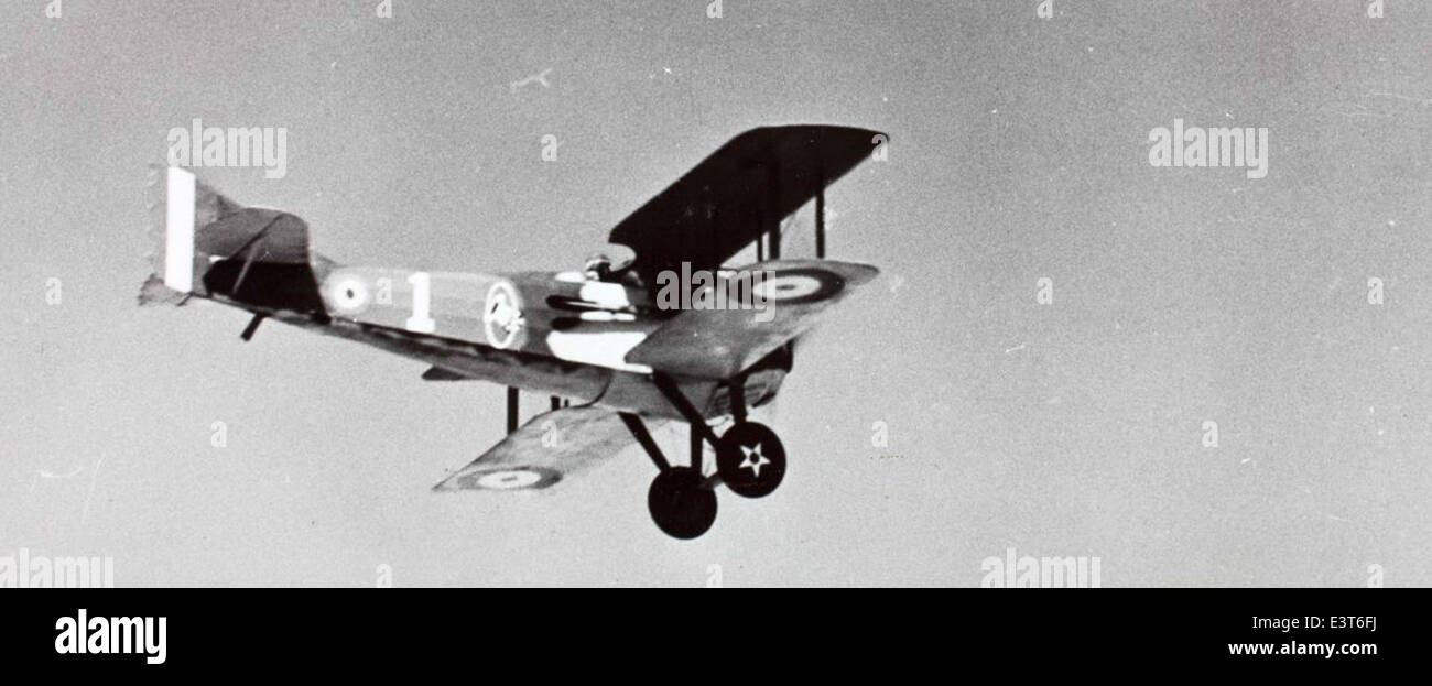 Lo SPAD XIII era un caccia francese utilizzato durante la prima guerra mondiale. Noto per il suo design robusto e l'alta velocità, divenne uno dei caccia alleati di maggior successo della guerra. Foto Stock