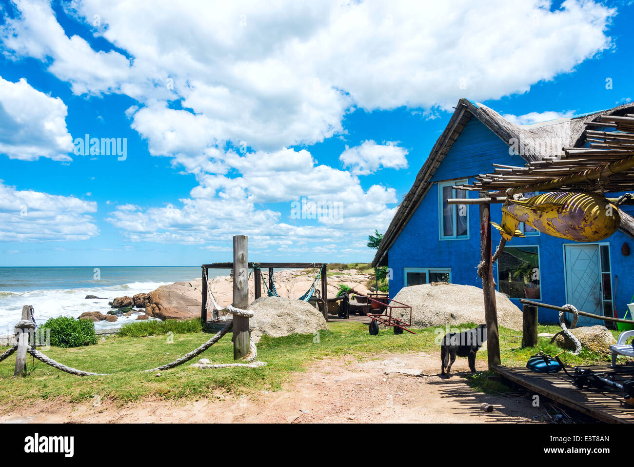Punta del Diablo Beach, popolare località turistica in Uruguay Foto Stock