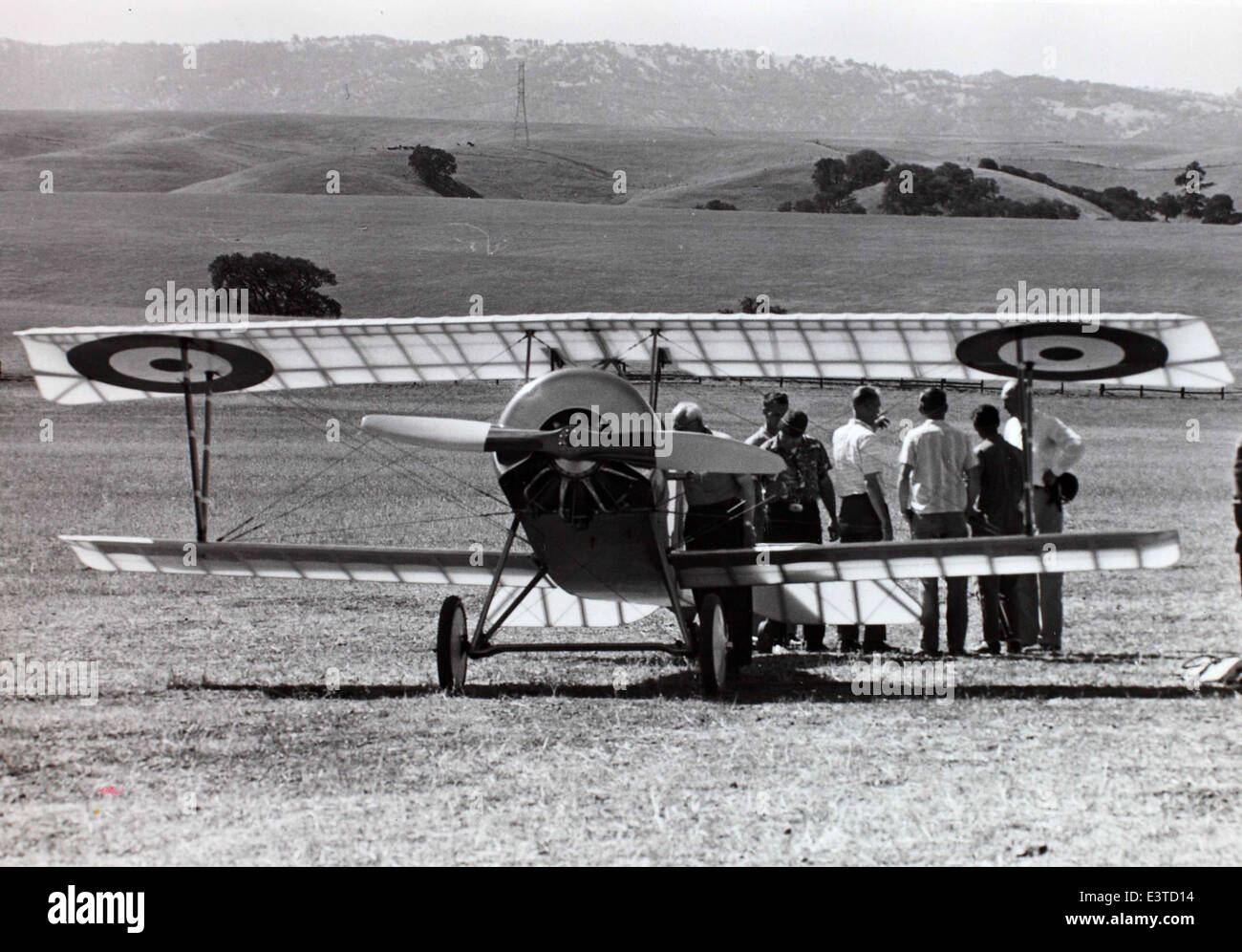 Il Nieuport 11, un biplano francese della prima guerra mondiale, era noto per la sua agilità e giocò un ruolo chiave nel combattimento aereo della guerra. Fu ampiamente utilizzato dagli Alleati sia per missioni di ricognizione che di caccia durante il conflitto. Foto Stock