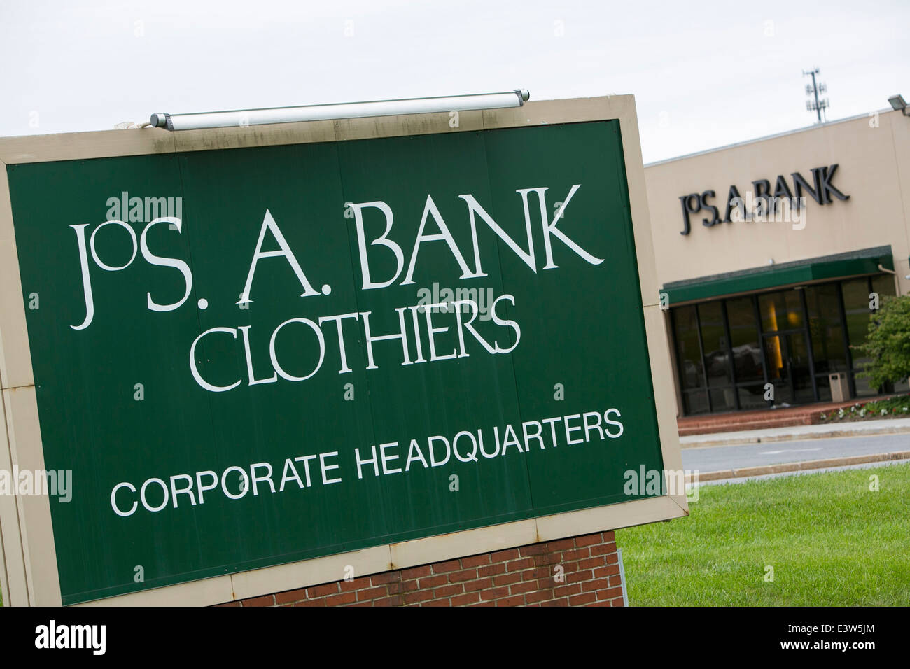 La sede del rivenditore di abbigliamento JoS. A. Bank Clothiers in Hampstead, Maryland. Foto Stock