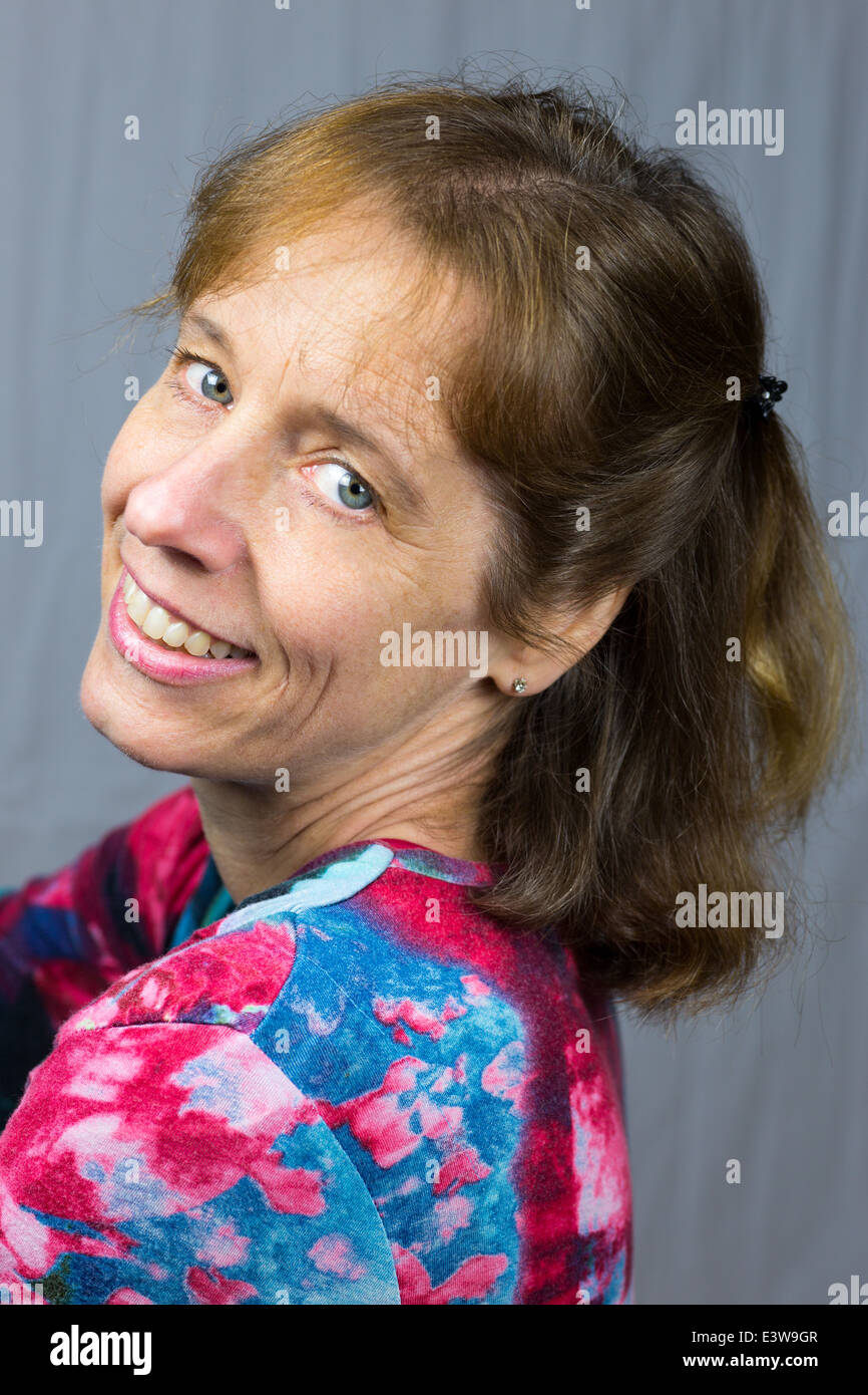 Ritratto di un sorridente donna olandese Foto Stock