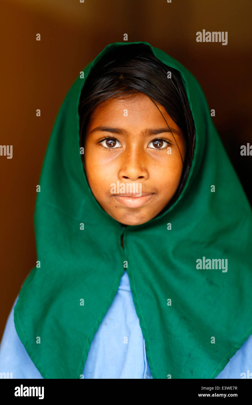 Ritratto di scuola per bambini in Bangladesh.L'istruzione primaria è gratuita e obbligatoria per i bambini di età compresa tra 6-10 anni. Foto Stock