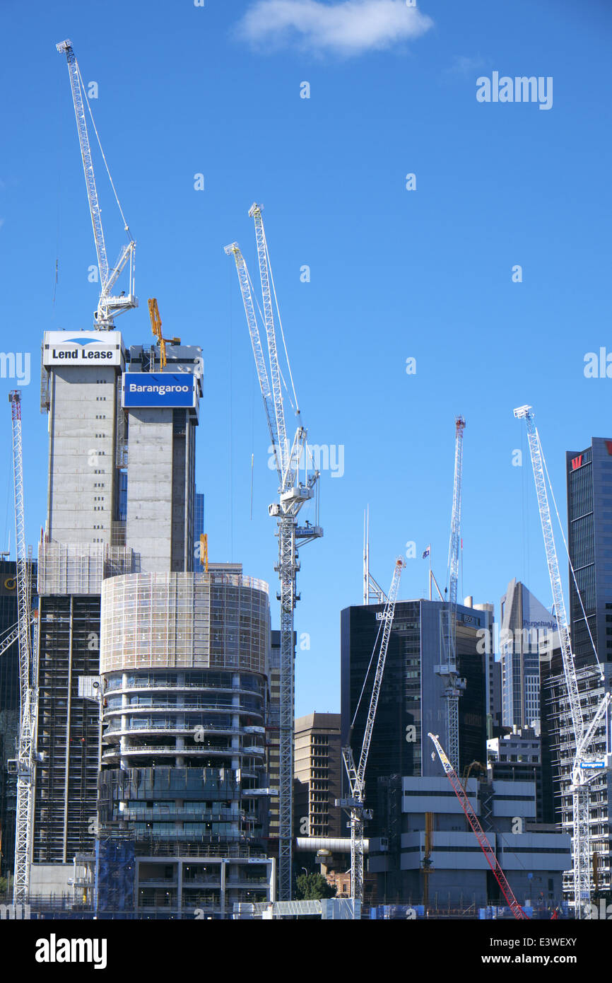 Lendlease continuare la costruzione delle torri di uffici molo di Barangaroo a Sydney central business district, Nuovo Galles del Sud, Australia Foto Stock