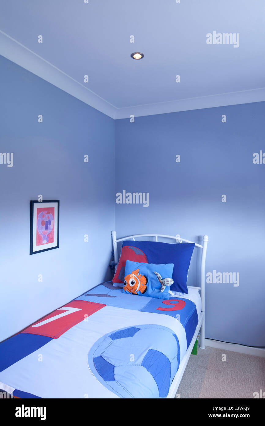 Letto singolo nella camera da letto per i bambini, Cheshire, Regno Unito Foto Stock