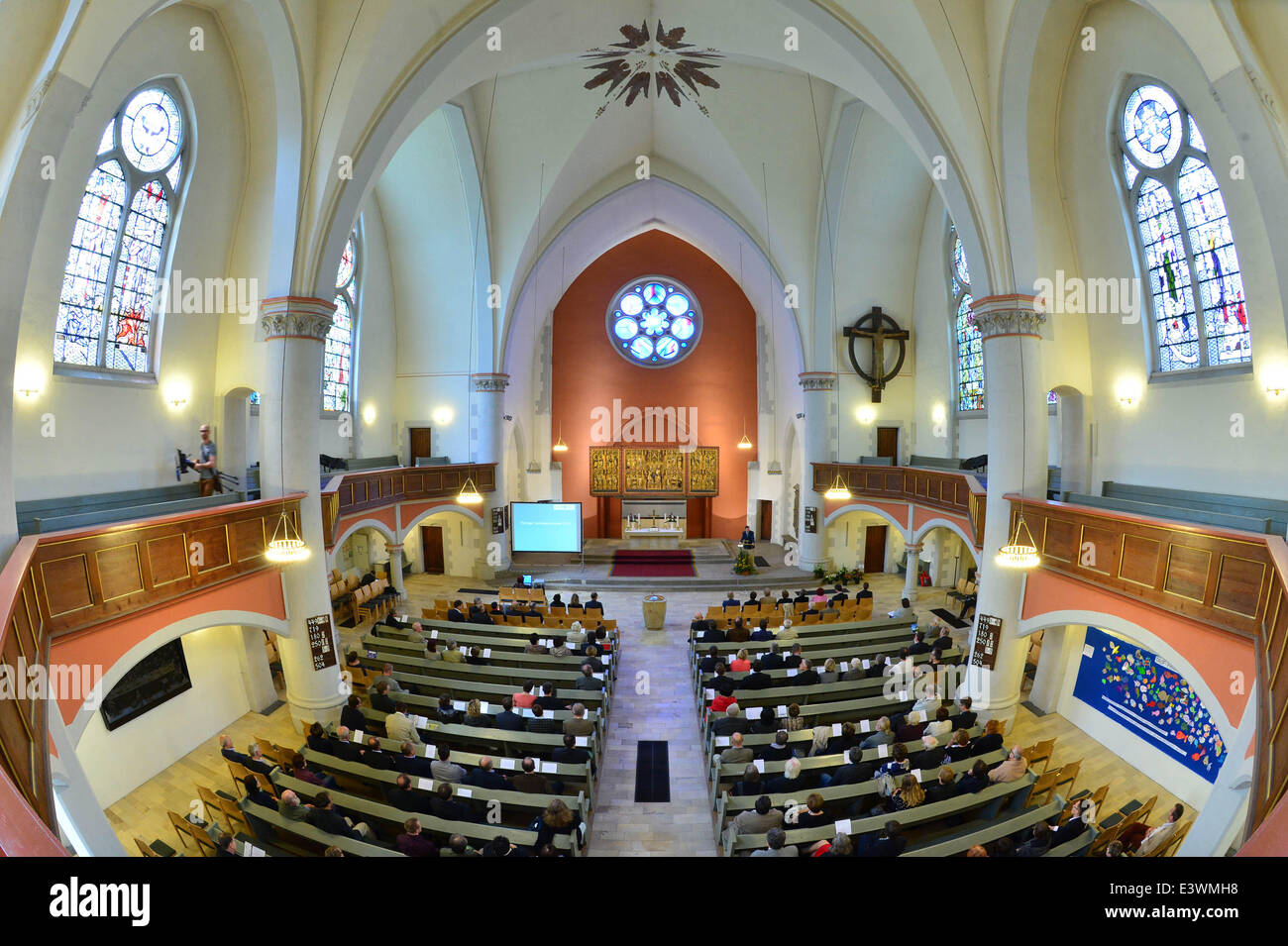 Cerimonia di premiazione del Premio della Turingia per la protezione dei monumenti storici 2014 a San Tommaso chiesa in Leipzig, Germania, 30 giugno 2014. Lo stato della Turingia e la Sparkasse Cultural Foundation hanno aggiudicato il premio dal 1994. Foto: MARTIN SCHUTT/DPA Foto Stock