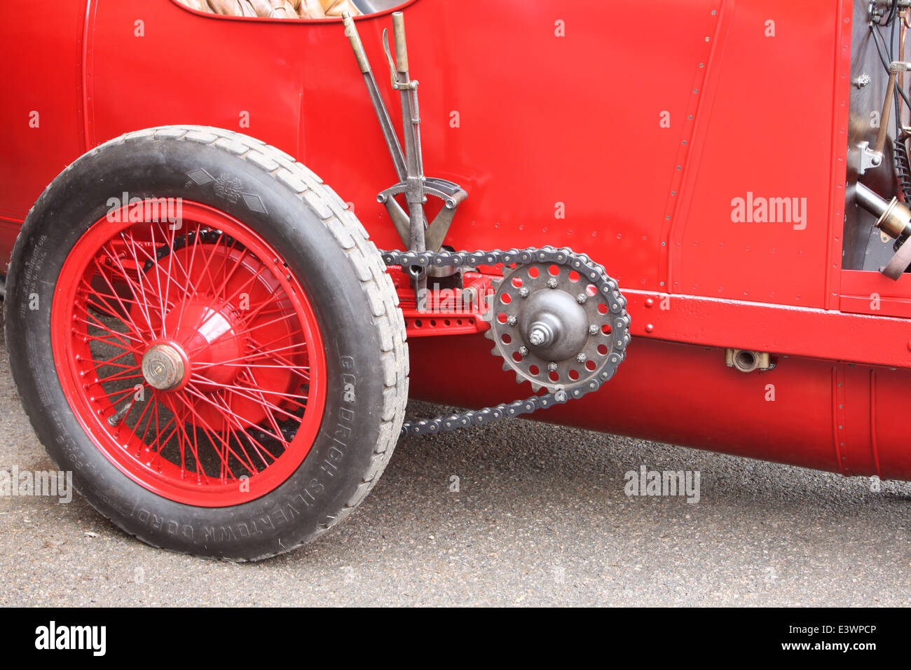 Vecchia trasmissione a catena auto Foto stock - Alamy