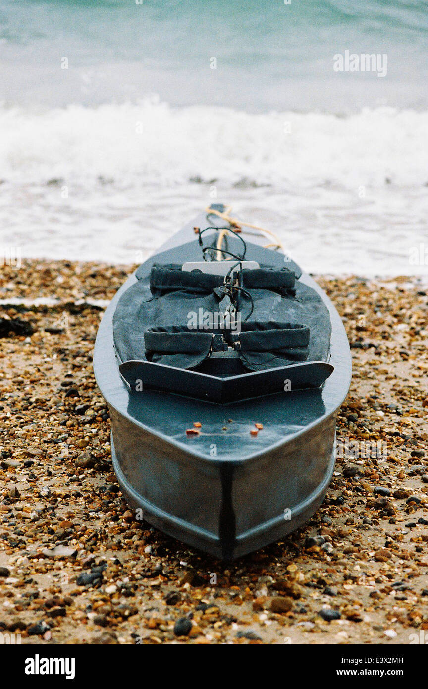 COCKLESHELL HEROES-UNO DEI DUE canoe di replica utilizzato da COMMANDOS NEL 1942 PER UN RAID a Bordeaux. Foto;JONATHAN EASTLAND/AJAX Foto Stock