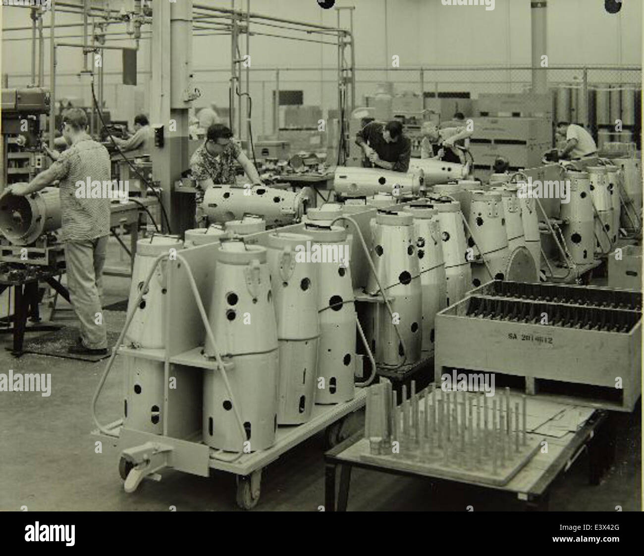 Il missile Convair Terrier, sviluppato dalla General Dynamics, fu uno dei primi missili terra-aria progettati per la difesa militare. Il suo sviluppo presso le strutture aerospaziali di Convair a San Diego ha segnato un significativo passo avanti nella tecnologia missilistica e nei sistemi di difesa. Foto Stock