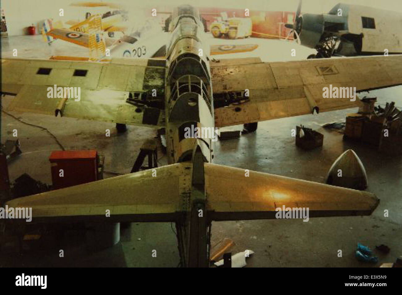 Il Fairey AS-6, mostrato qui nelle varianti MK-J e MK-15, era un aereo da ricognizione britannico utilizzato dalla Royal Navy durante gli anni '1940 per operazioni marittime e antisommergibili. Foto Stock