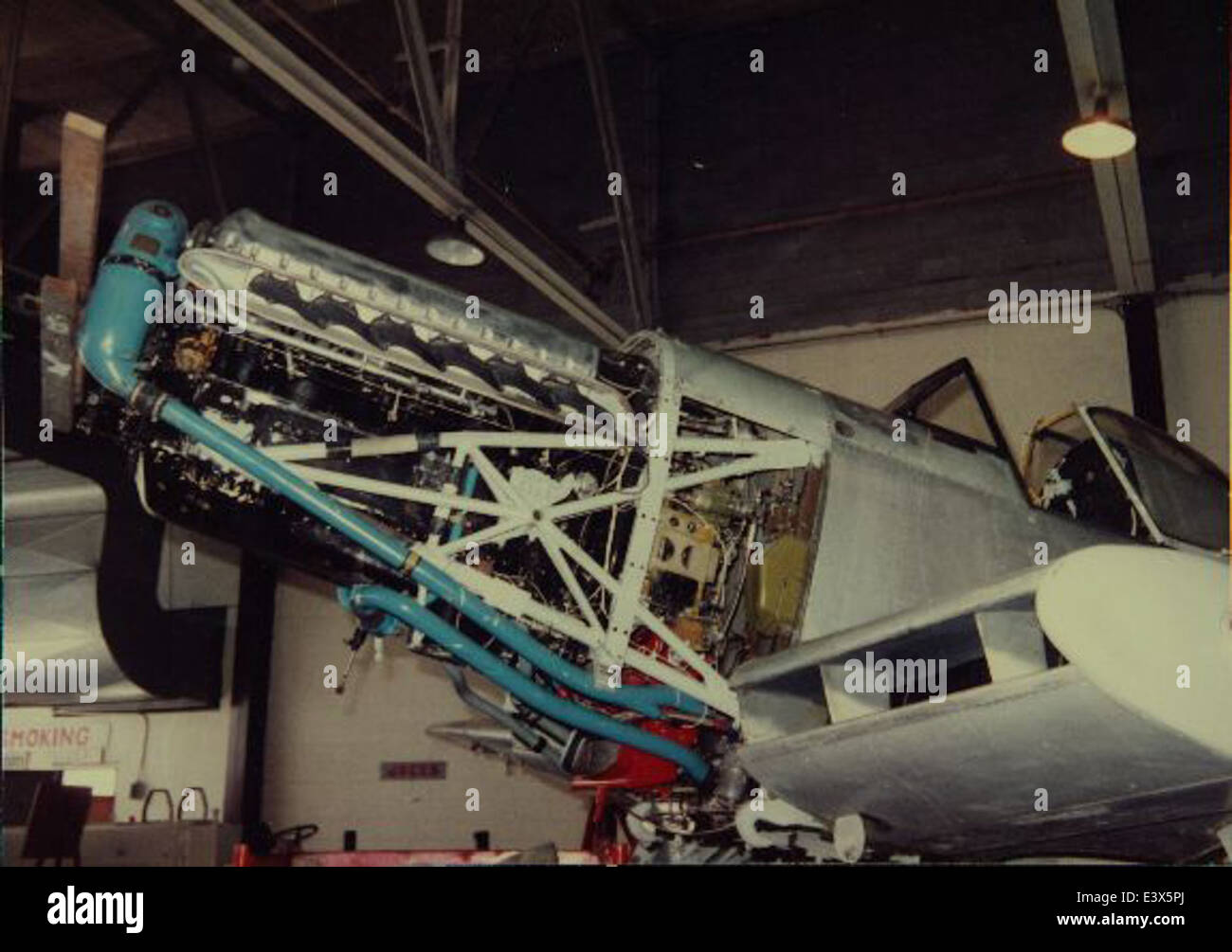 Il Fairey AS-6, identificato come MK-J e parte della serie MK 35, è un aereo chiave nella storia dell'aviazione navale. Questo aereo è conservato al San Diego Air and Space Museum, evidenziando il suo ruolo durante la metà del XX secolo. Foto Stock