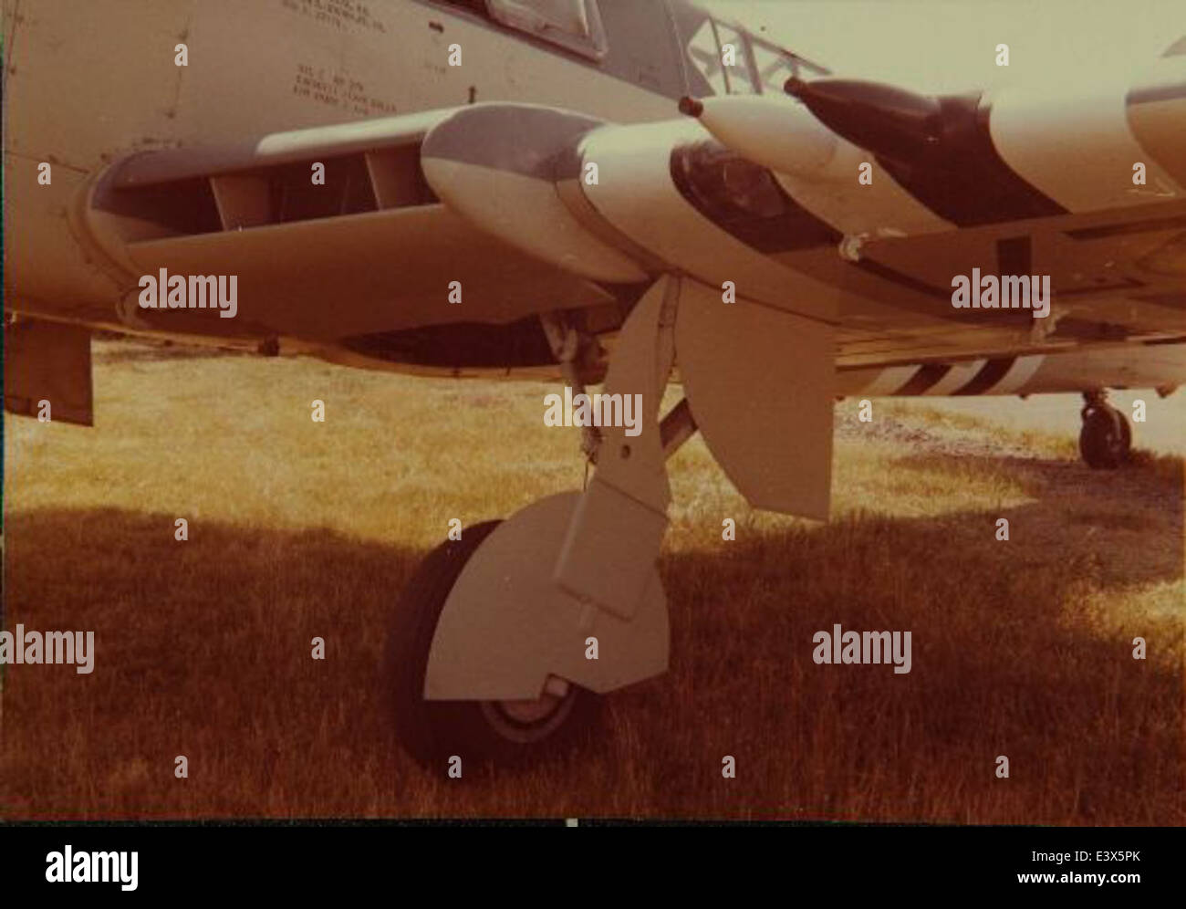 Il Fairey AS-6, un aereo da guerra antisommergibile, fu utilizzato dalla Royal Navy britannica negli anni '1950 Questo aereo, identificato dalle sue versioni MK-J e MK 36, giocò un ruolo chiave nella difesa marittima e nella ricognizione durante la Guerra fredda. Foto Stock