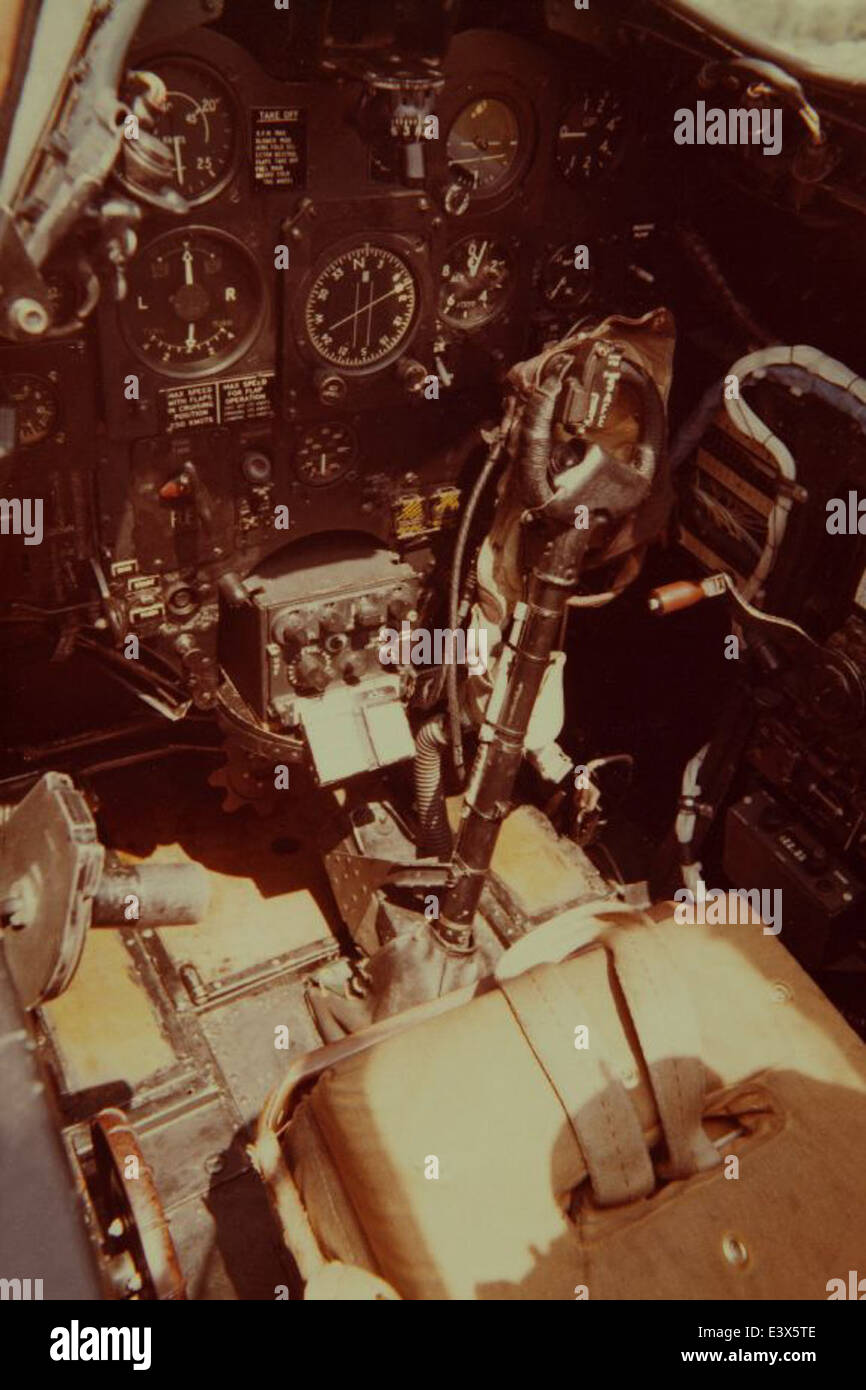 L'immagine mostra il Fairey AS-6, contrassegnato con MK-J e MK 60. Questo aereo, notevole per il suo ruolo nell'aviazione militare, è conservato nel San Diego Air and Space Museum. Foto Stock