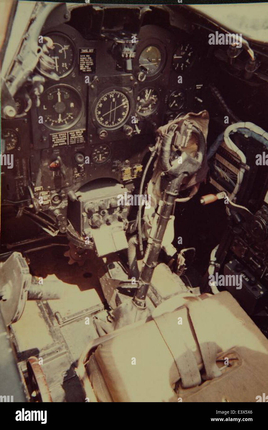 Il Fairey AS-6 era un velivolo anfibio britannico progettato per operazioni di ricognizione e salvataggio aria-mare. La variante MK-J, mostrata in questa fotografia, faceva parte di una serie di aerei utilizzati durante la metà del XX secolo. Questa immagine è conservata nella collezione del San Diego Air and Space Museum. Foto Stock