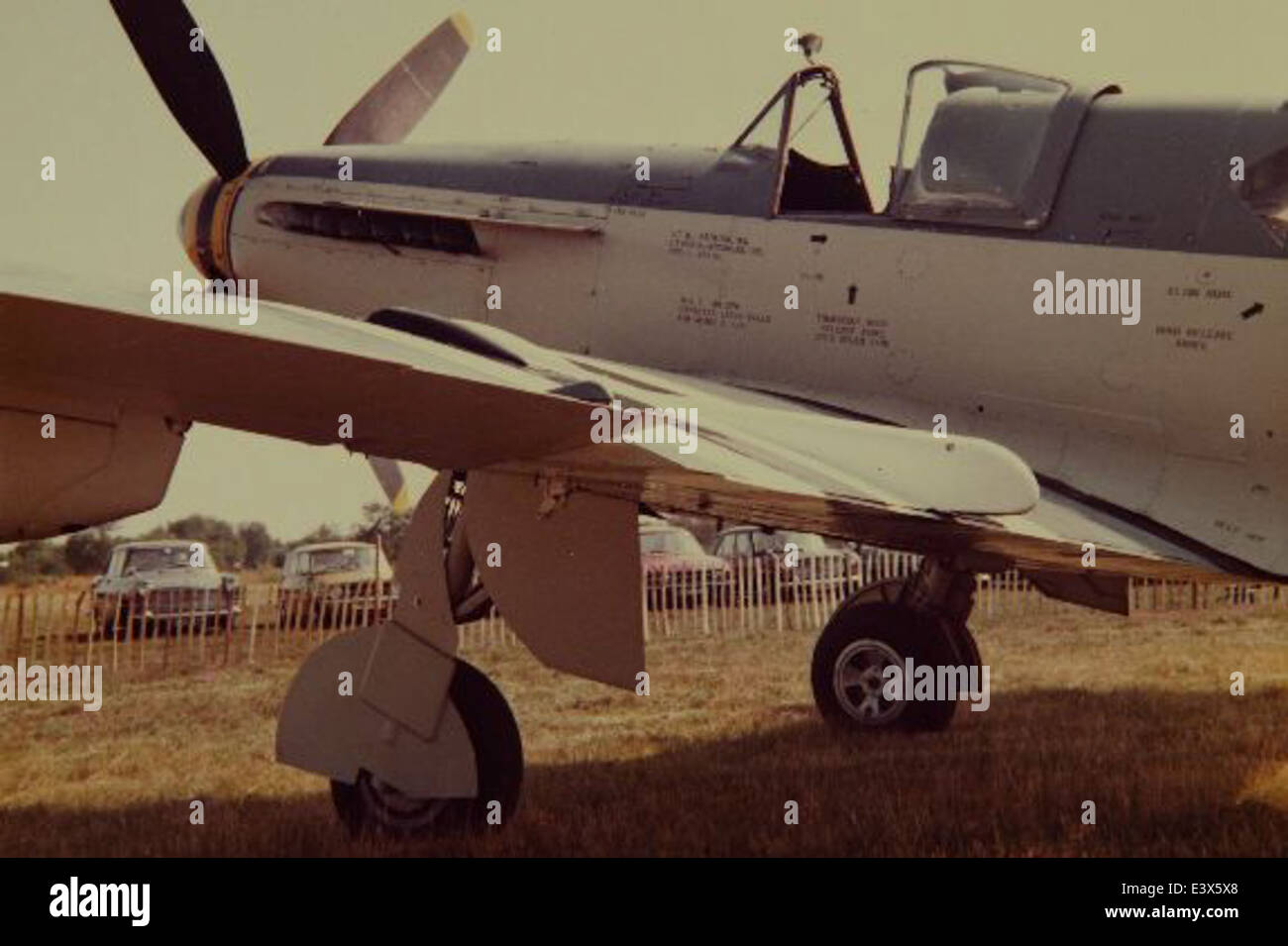 Il Fairey AS-6, MK-J, MK 80 era un aereo navale britannico sviluppato per la guerra antisommergibile a metà del XX secolo. L'aereo giocò un ruolo chiave nella difesa marittima durante il suo servizio con la Royal Navy e contribuì allo sviluppo dell'aviazione navale. Foto Stock