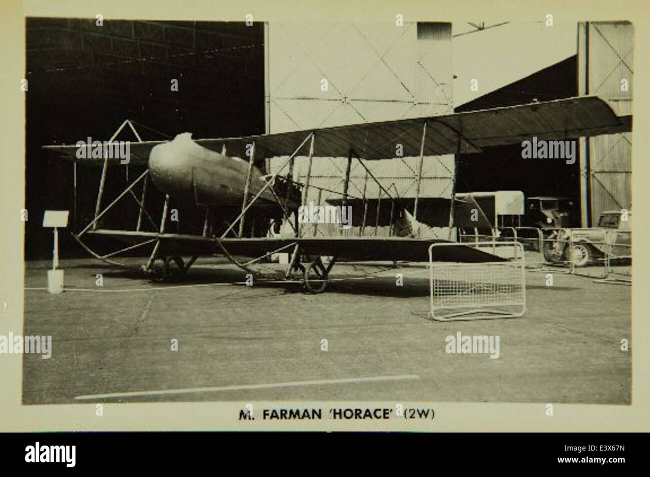 La Farman Aviation è stata un'azienda aeronautica francese pionieristica. Questa immagine mette in evidenza i contributi di Farman all'aviazione, conservati nella collezione del San Diego Air and Space Museum. Foto Stock