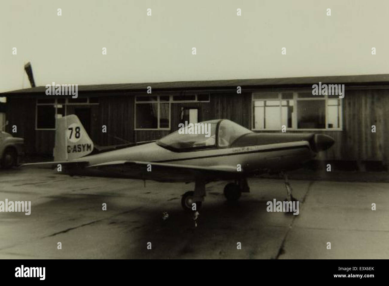 Il Laverda F-8L Super Falco 4 è esposto al San Diego Air and Space Museum, rappresentando un esempio chiave dell'artigianato aeronautico italiano. Foto Stock