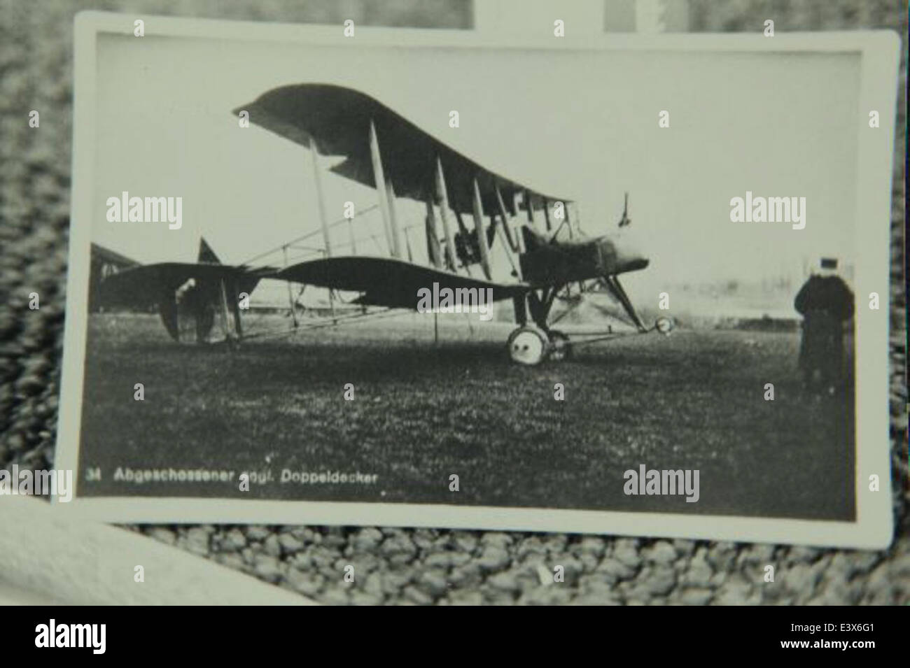 Il Royal Aircraft Factory FE2b era un biplano britannico a due posti sviluppato durante la prima guerra mondiale. Fu utilizzato principalmente per missioni di ricognizione e bombardamento e fu uno dei primi aerei del British Army Air Service ad impegnarsi in combattimento durante la grande Guerra. Foto Stock