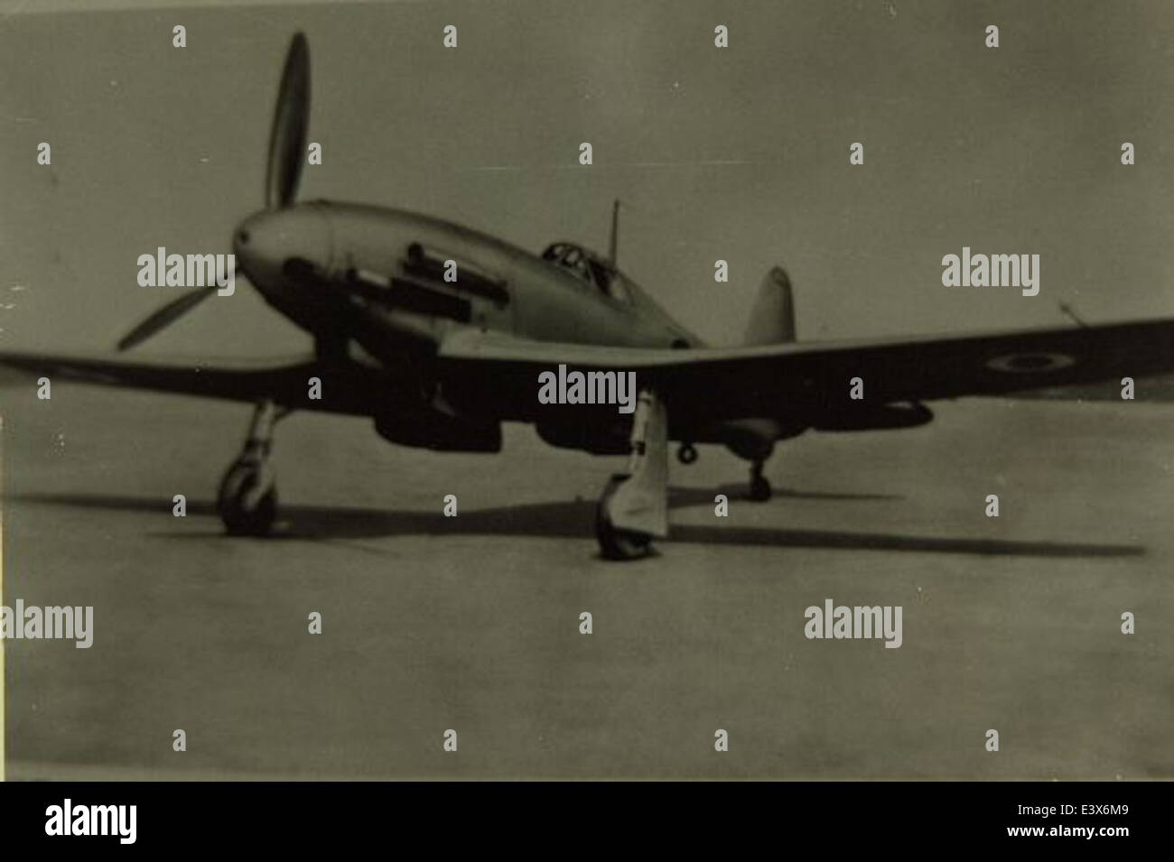 Il Fiat G-55 era un aereo da caccia italiano utilizzato durante la seconda guerra mondiale, noto per il suo design robusto e l'agilità, era uno dei velivoli più avanzati prodotti dall'Italia durante la guerra, servendo in vari ruoli di combattimento. Foto Stock